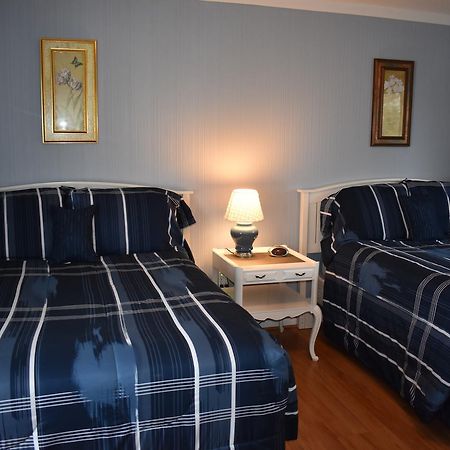 The Stone House Motel & Motor Lodge Ticonderoga Экстерьер фото