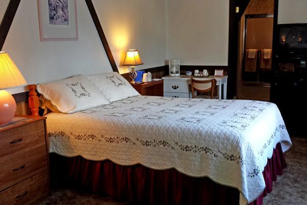 The Stone House Motel & Motor Lodge Ticonderoga Экстерьер фото